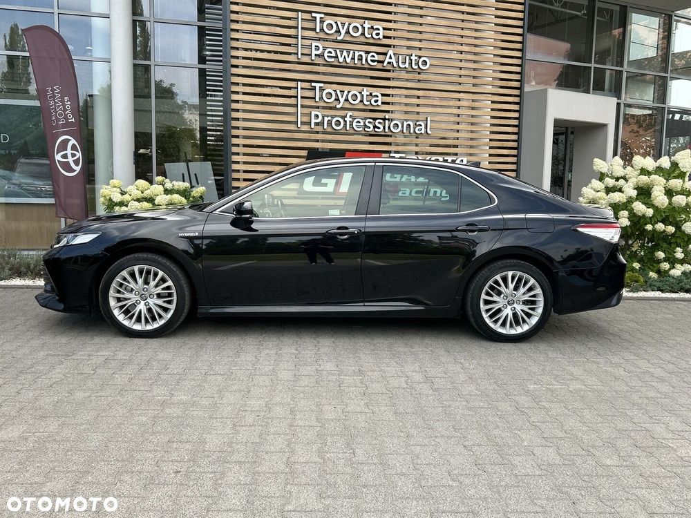 Toyota Camry 2.5 Hybrid Prestige CVT - 2