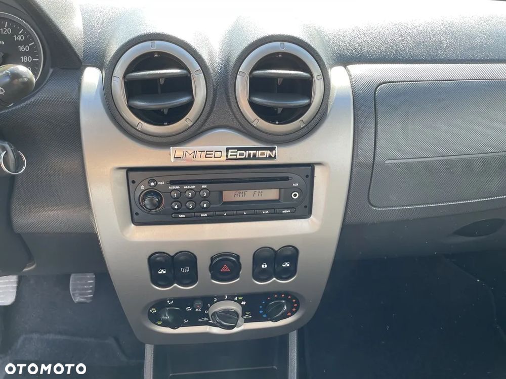 Dacia Sandero Stepway 1.6 - 15