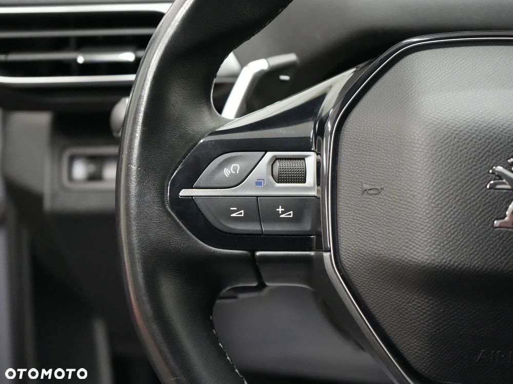 Peugeot 3008 225 e-EAT8 Allure - 16