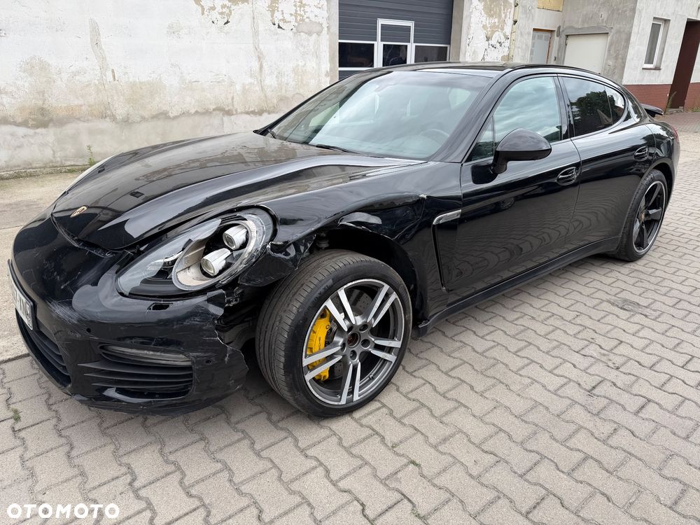 Porsche Panamera GTS - 28