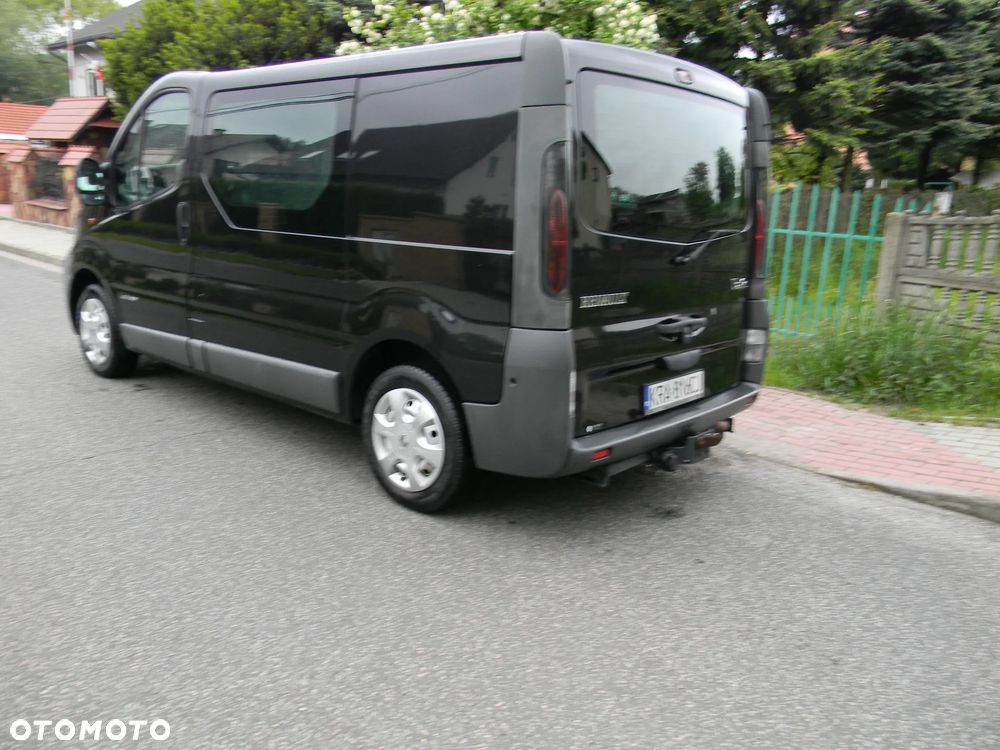 Opel Vivaro - 31