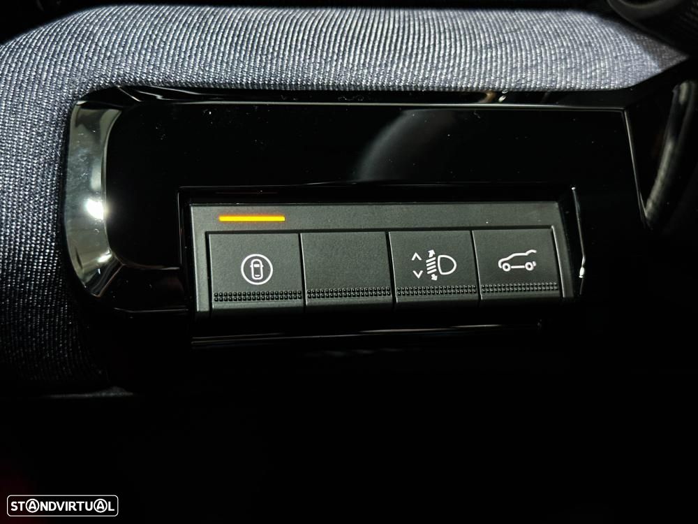 Renault 4 E-Tech 52 kWh Iconic Autonomia Conforto - 49