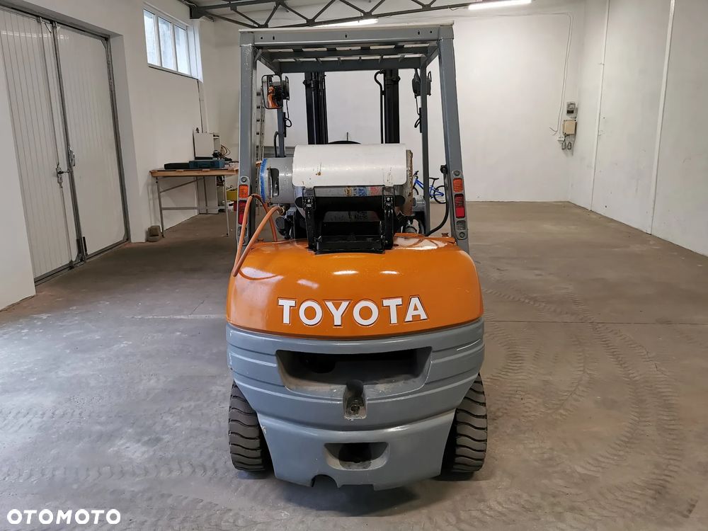 Toyota GFGL25 - 5
