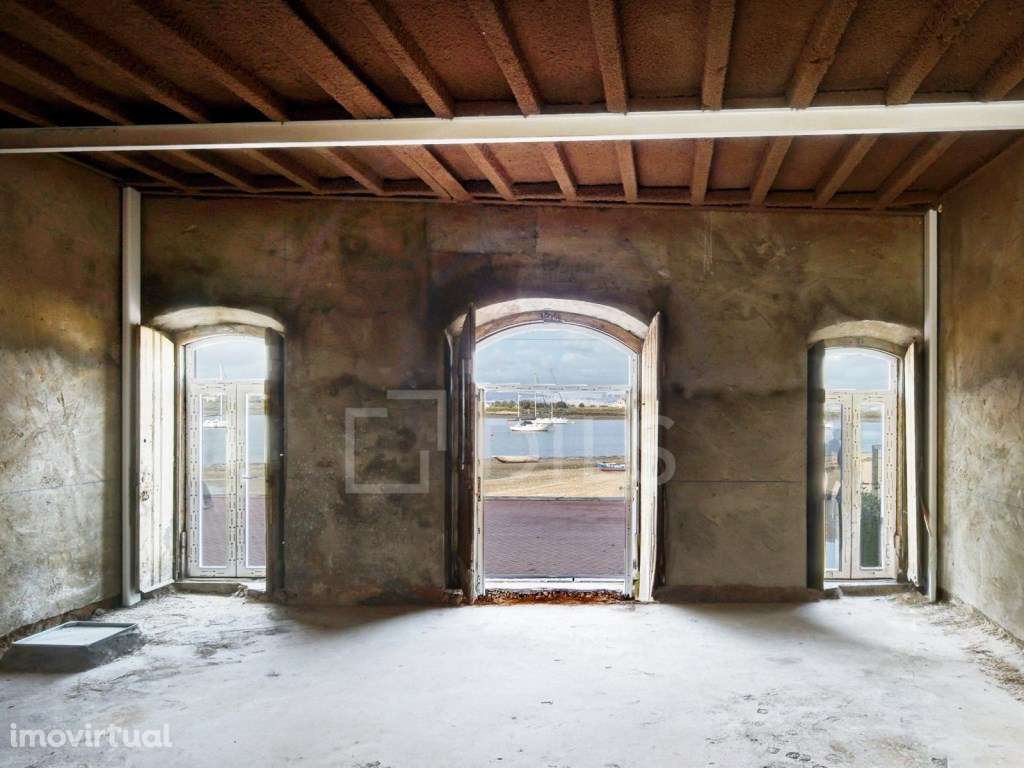 Loja com 137 m² de área bruta privativa- Frente Baía do Seixal - Grande imagem: 2/23