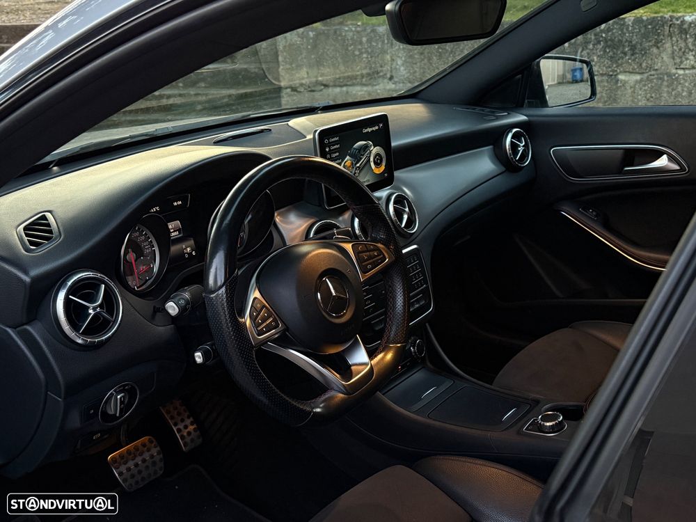 Mercedes-Benz CLA 220 CDI AMG Line Aut.111g - 7