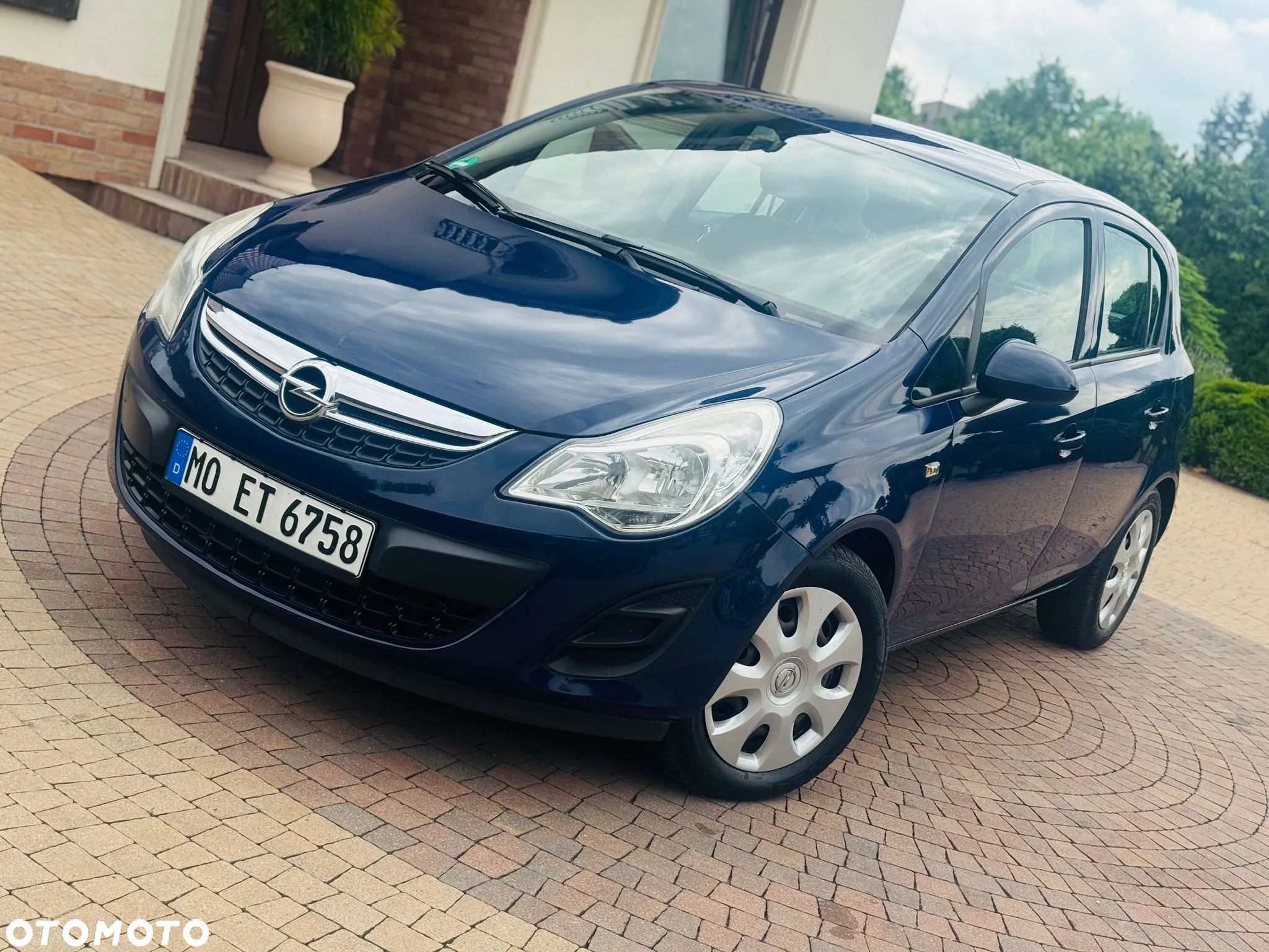 Opel Corsa 1.2 16V Enjoy - 1