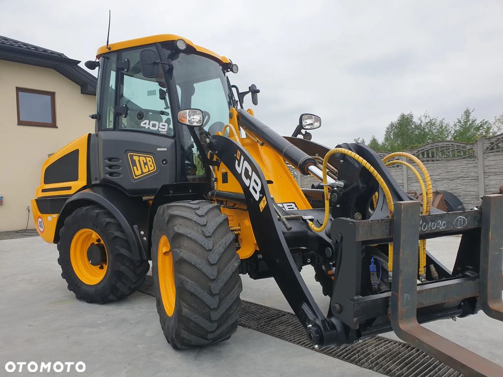 JCB 409 AGRI 40KM/H WIDŁY/ŁYŻKA SPROWADZONA SUPER STAN - 32