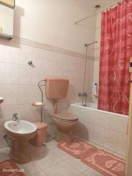 Moradia no centro da cidade de Cantanhede - Grande imagem: 5/11