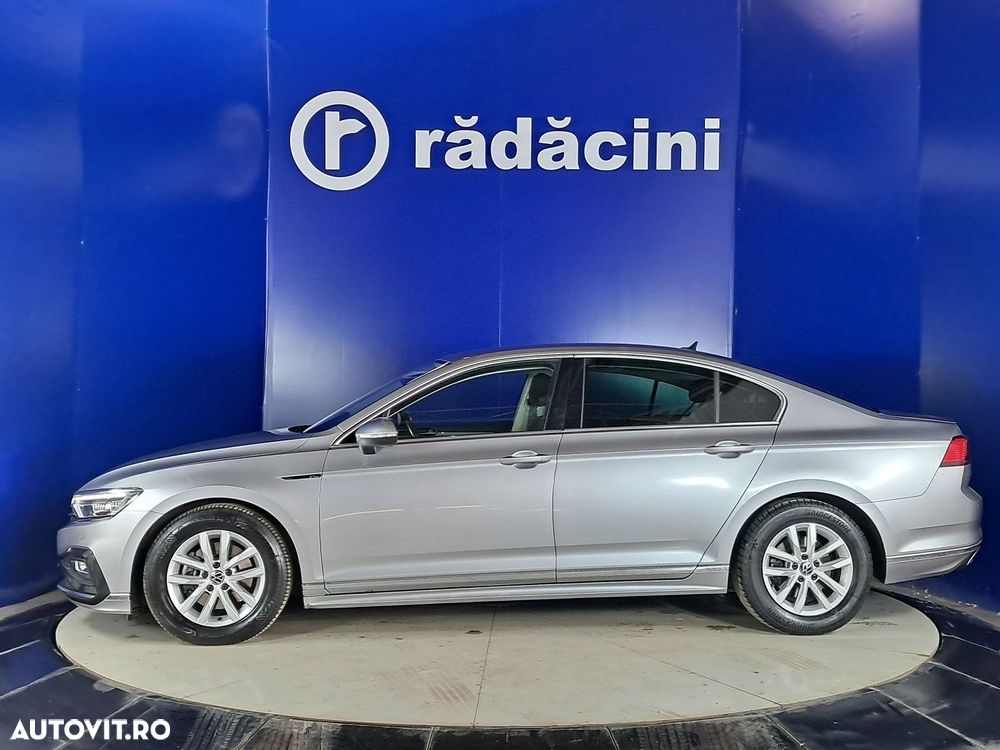 Volkswagen Passat - 2