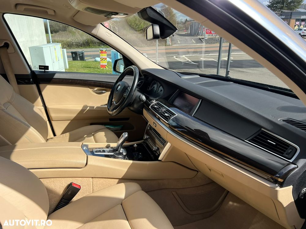 BMW Seria 5 520d - 30