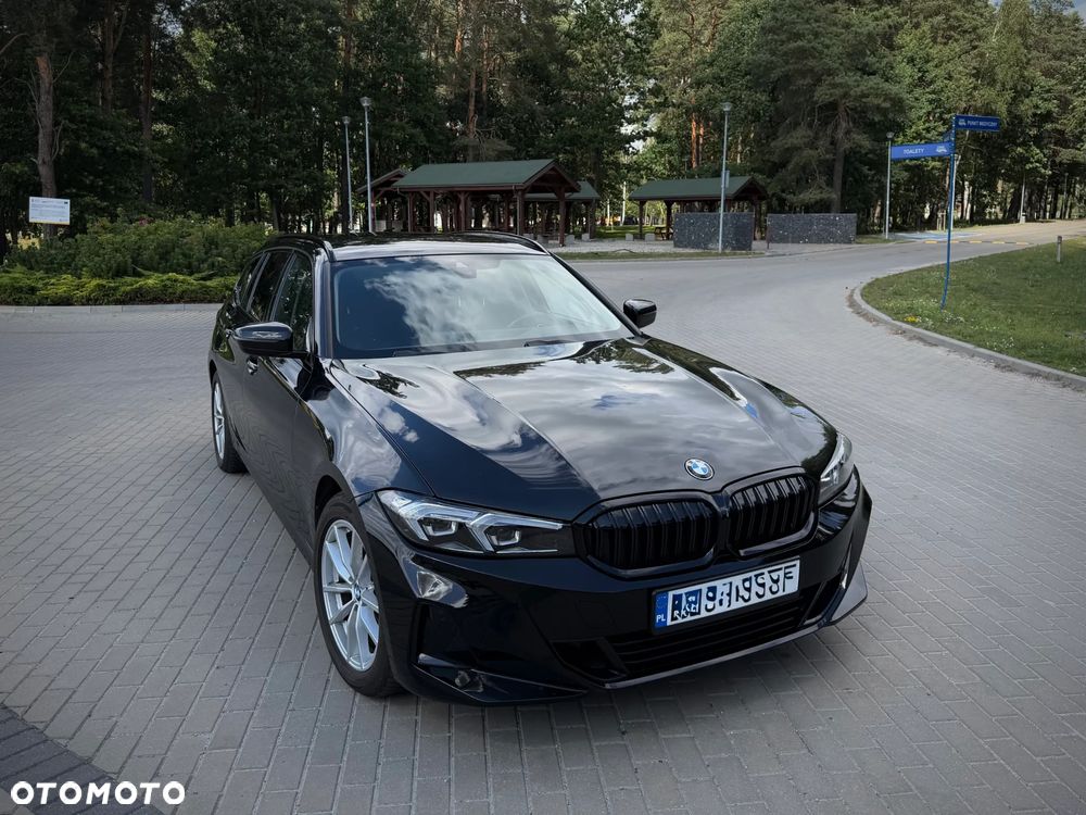 BMW Seria 3 318d MHEV Sport Line