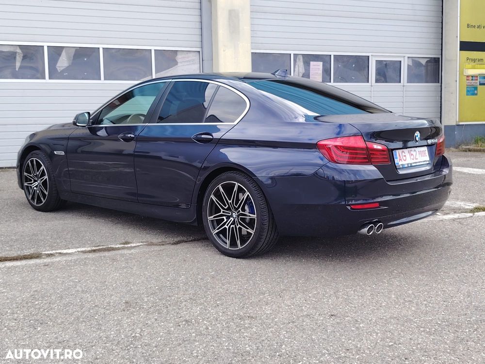 BMW Seria 5 520d Touring Luxury Line - 11