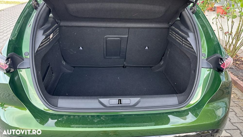 Peugeot 308 1.2L PureTech 130 S&S EAT8 GT - 10