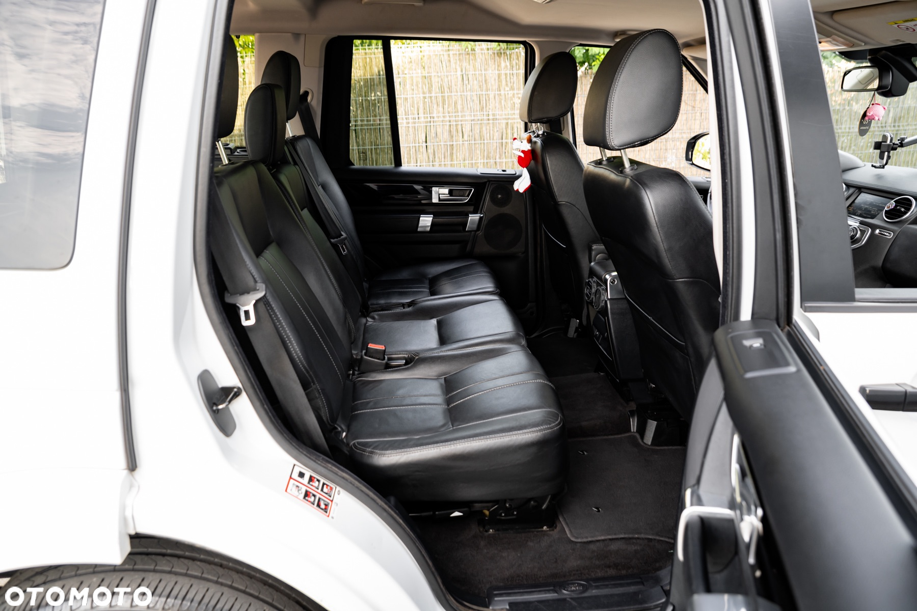 Land Rover Discovery SD V6 HSE - 22