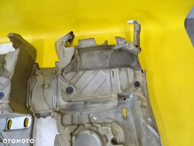 DYWAN WYKŁADZINA PODŁOGA TYŁ AUDI Q7 4L NR201 - 10
