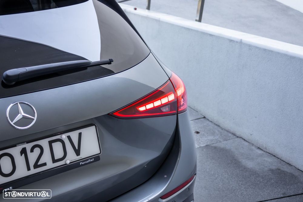 Mercedes-Benz C 300 d AMG Line - 14
