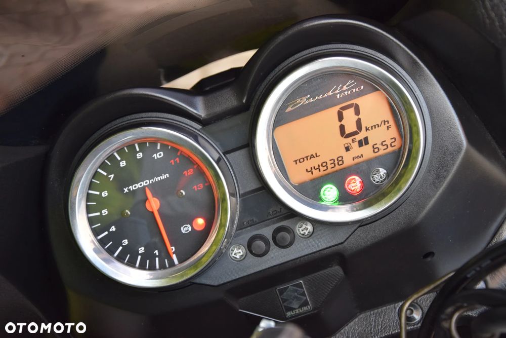 Suzuki Bandit - 6
