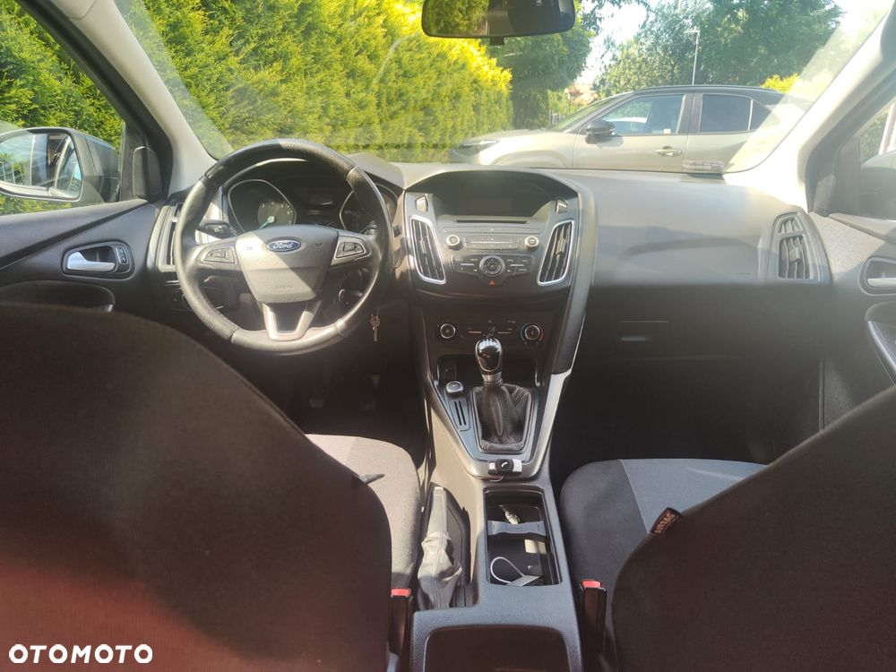 Ford Focus 1.6 Titanium - 9
