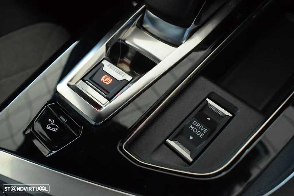 Peugeot 3008 1.6 Hybrid4 GT e-EAT8 - 49