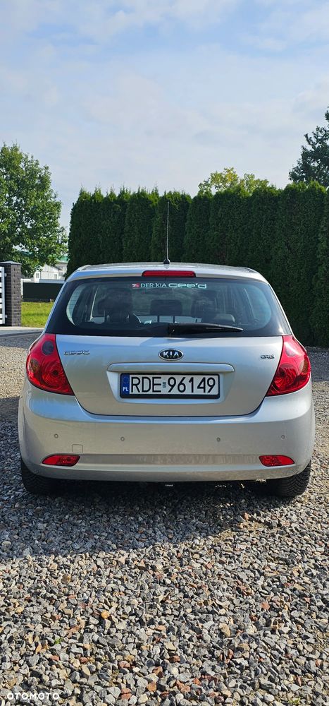 Kia Ceed 1.6 CRDi Dream-Team Edition - 7