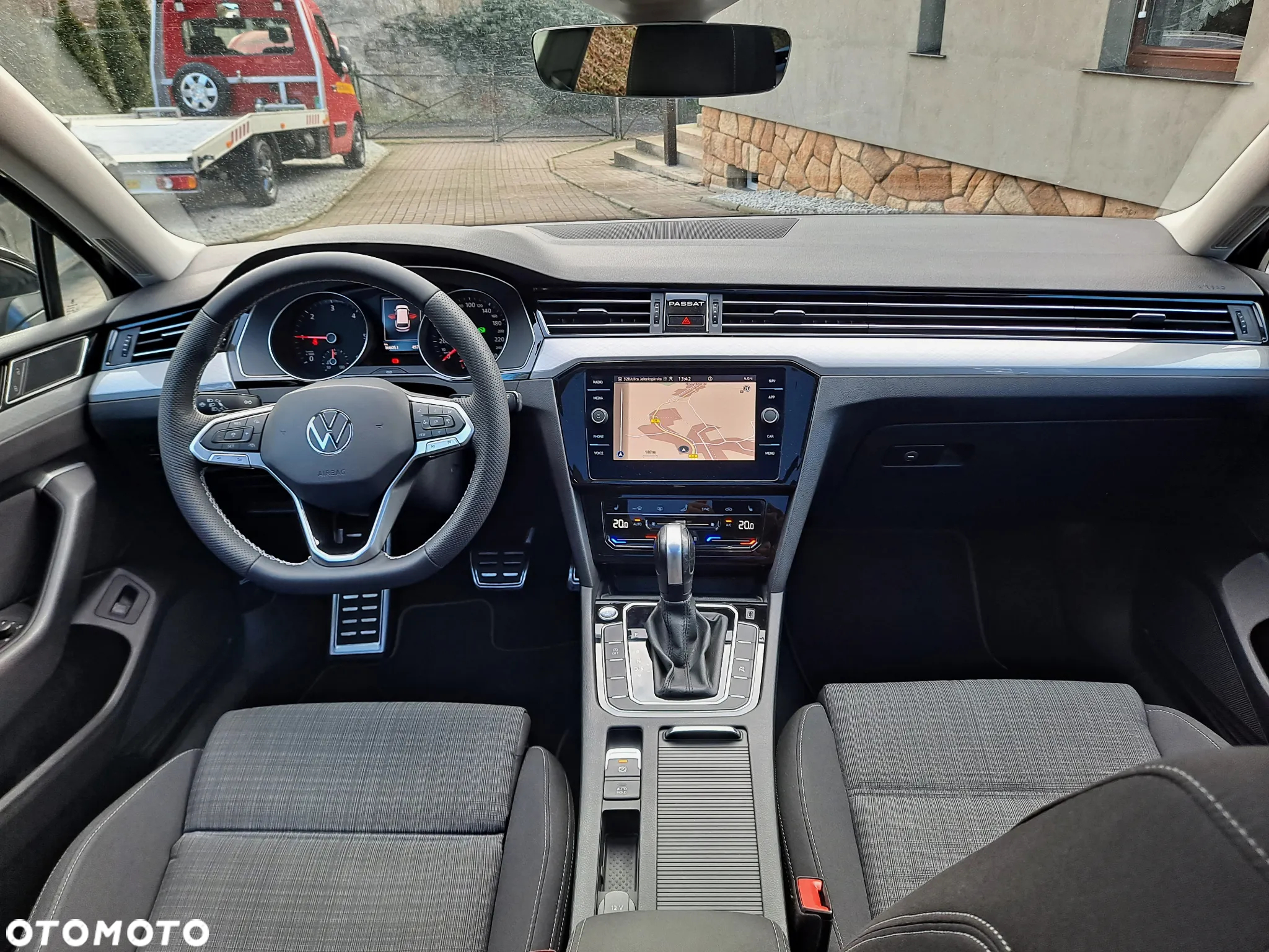 Volkswagen Passat Variant 2.0 TDI SCR DSG Business - 17