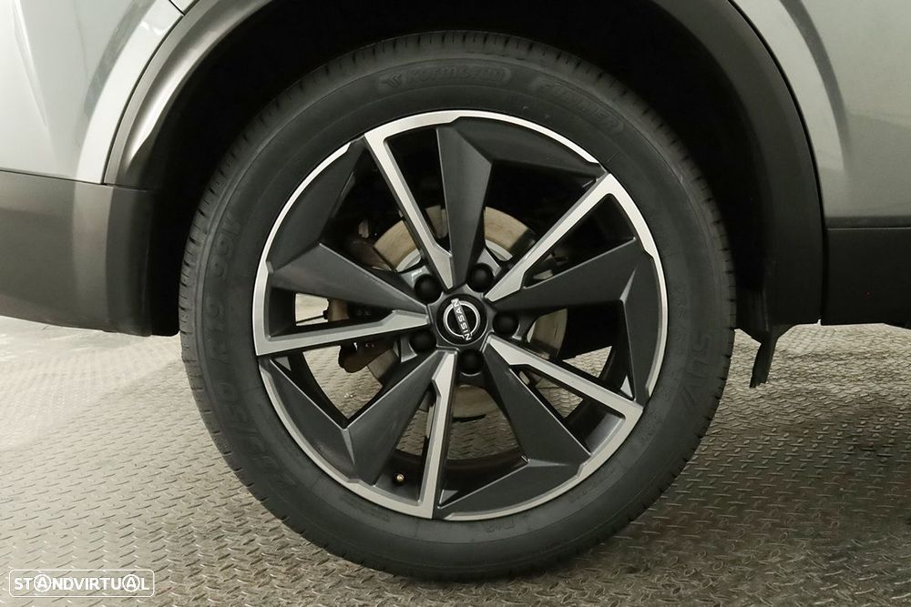 Nissan Qashqai 1.3 DIG-T N-Connecta Xtronic - 5