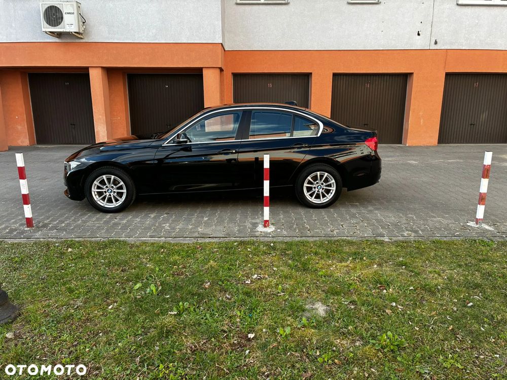 BMW Seria 3 318d - 3