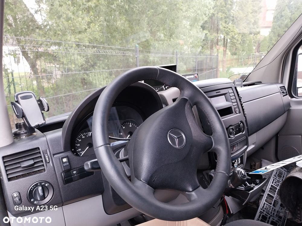 Mercedes-Benz Sprinter - 6