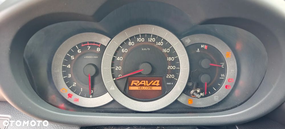 Toyota RAV4 - 14