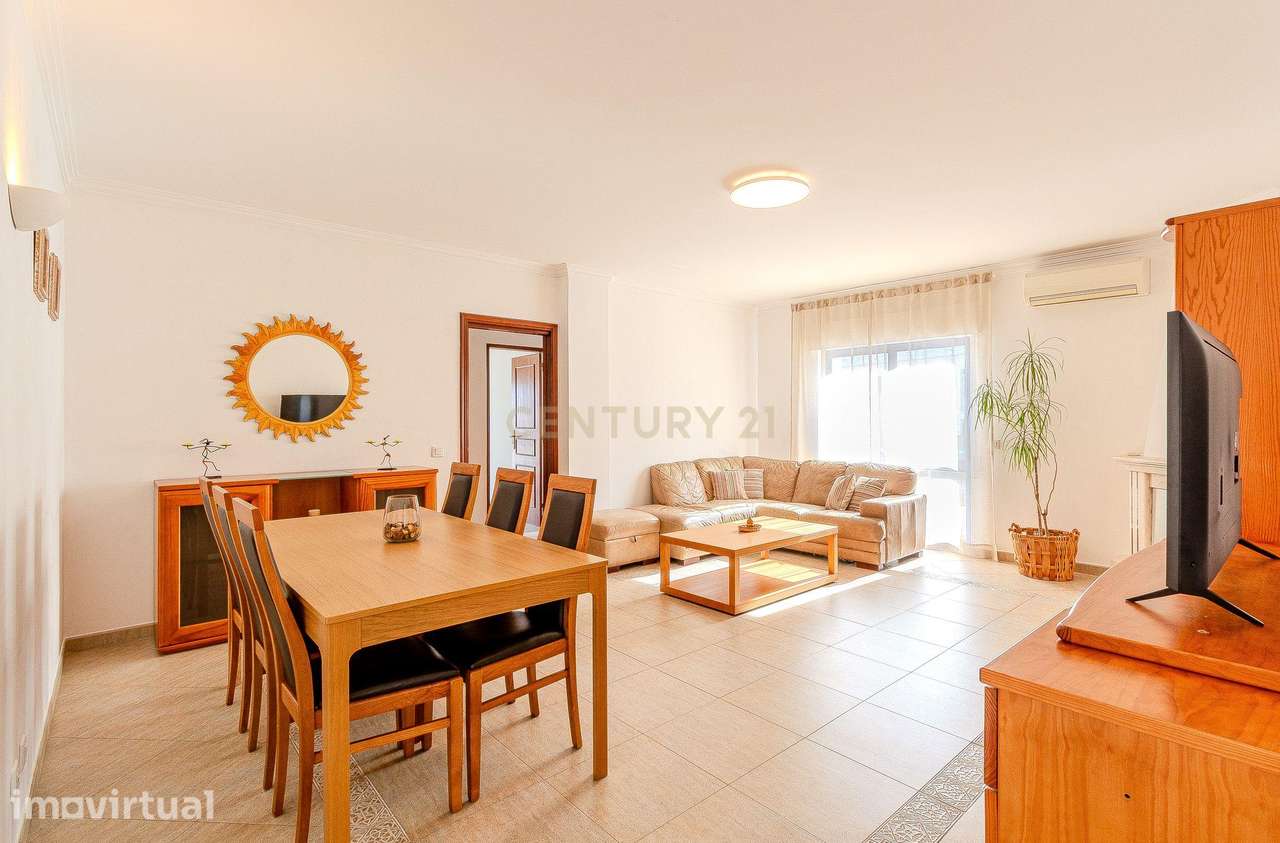 Apartamento T3 com piscina e lugar de garagem em Albufeira - Grande imagem: 3/50