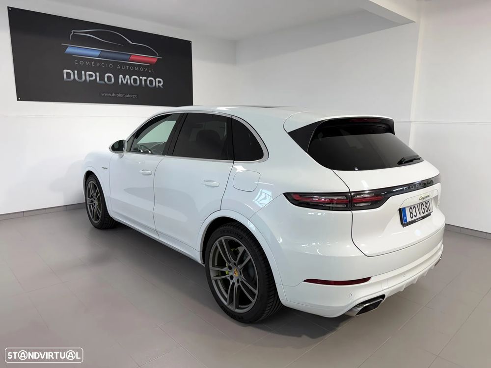 Porsche Cayenne E-Hybrid - 9