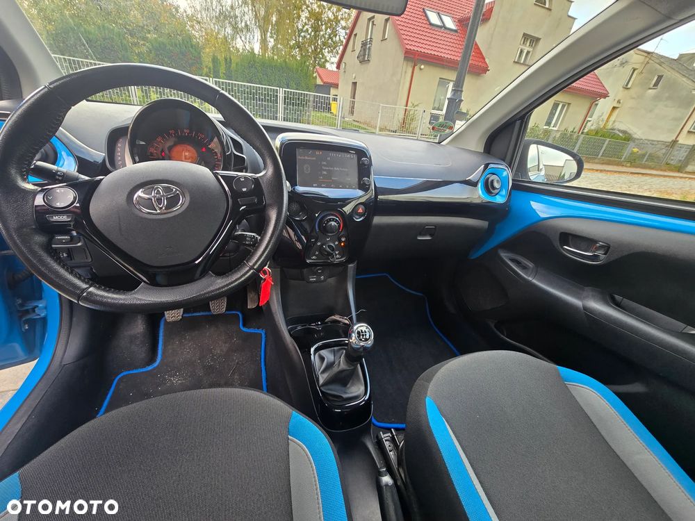 Toyota Aygo x-cite - 10