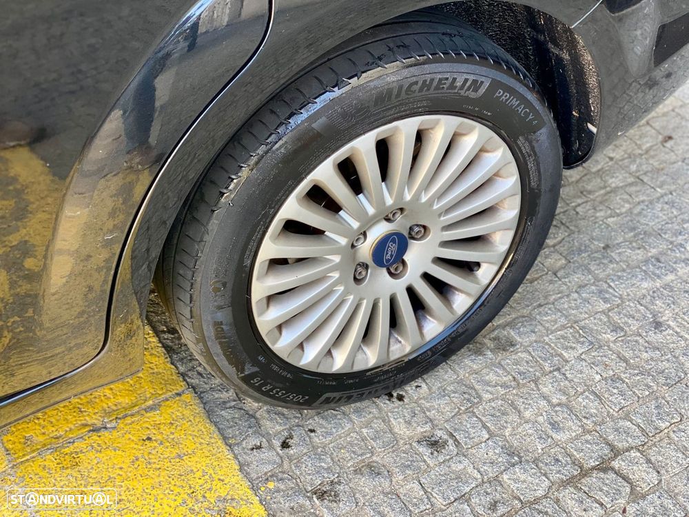 Ford Focus SW 1.6 TDCi Titanium - 9