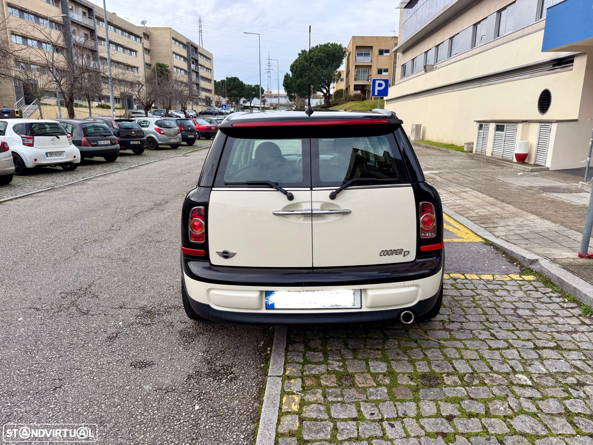 MINI Clubman Cooper D - 4