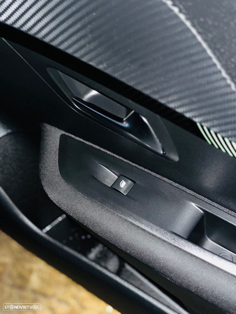 Peugeot 208 1.2 PureTech Active Pack - 20