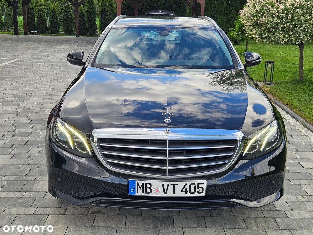 Mercedes-Benz Klasa E - 9