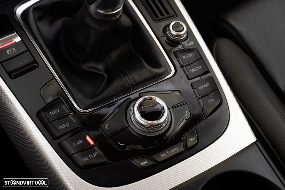 Audi A4 Avant 2.0 TDI Business Line S-line - 18