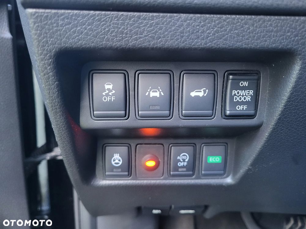 Nissan X-Trail 2.0 dCi Tekna 4WD Xtronic - 16