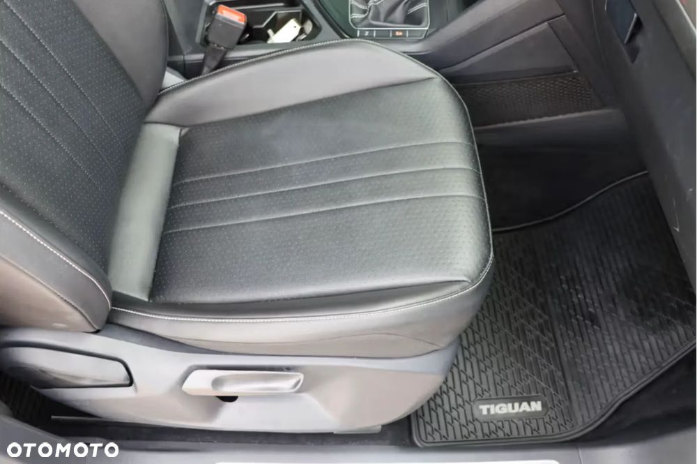 Volkswagen Tiguan 2,0 TSI OPF 4Motion DSG R-Line - 26