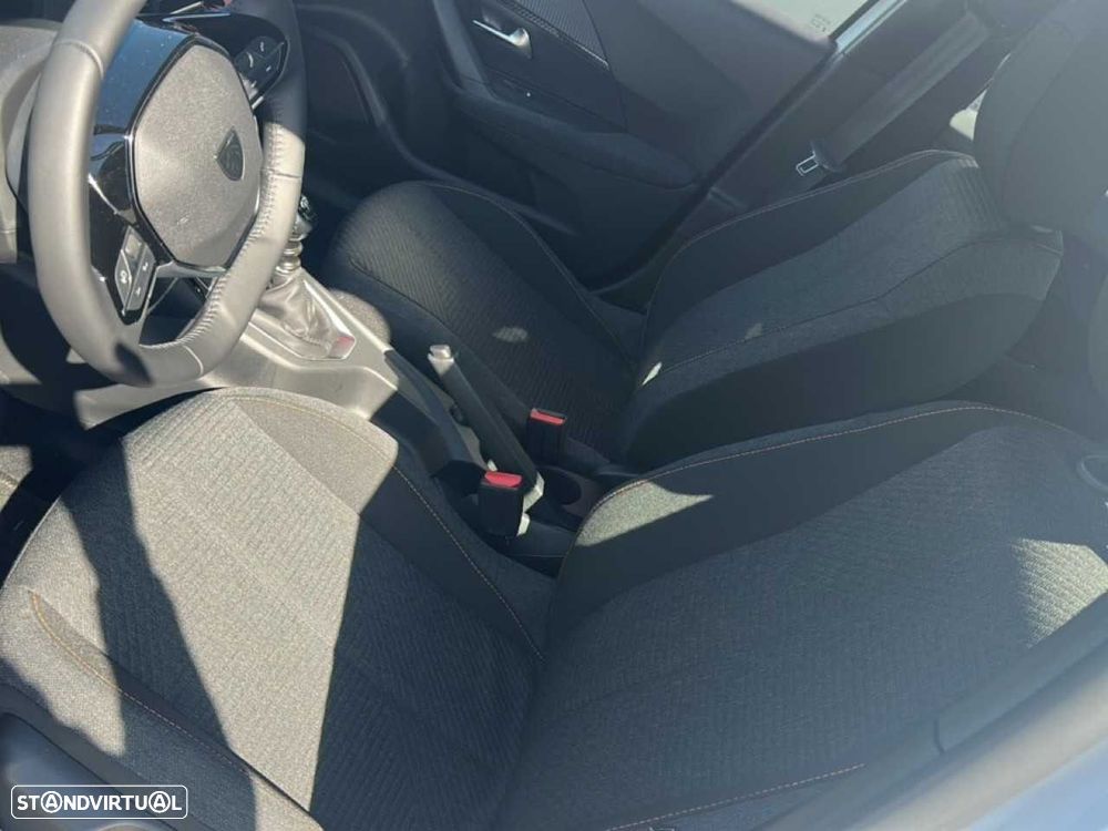 Peugeot 2008 1.2 Style — fotografia 10