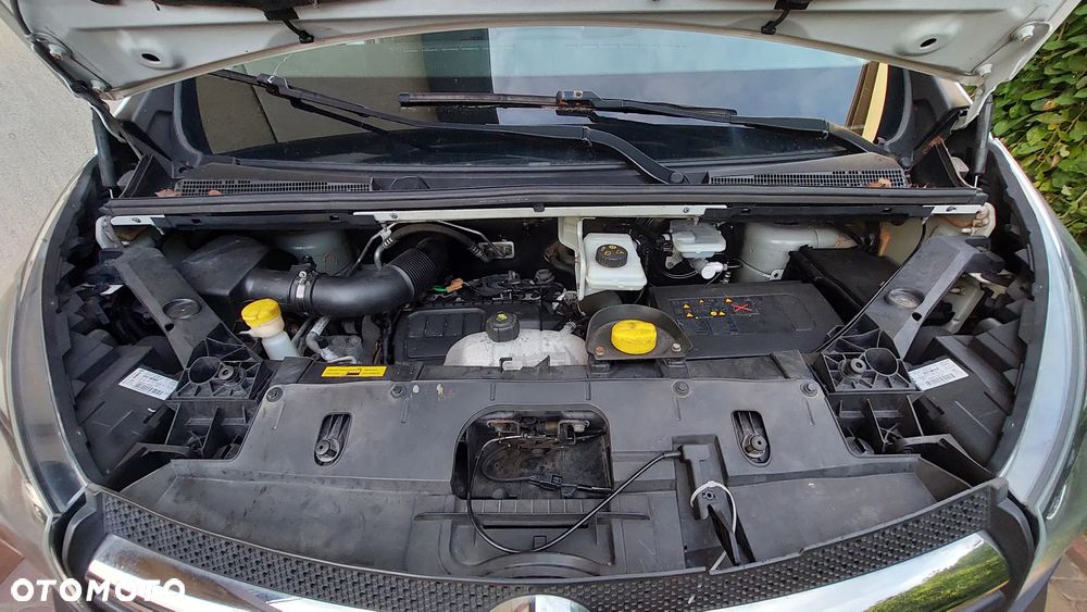 Opel Vivaro - 29