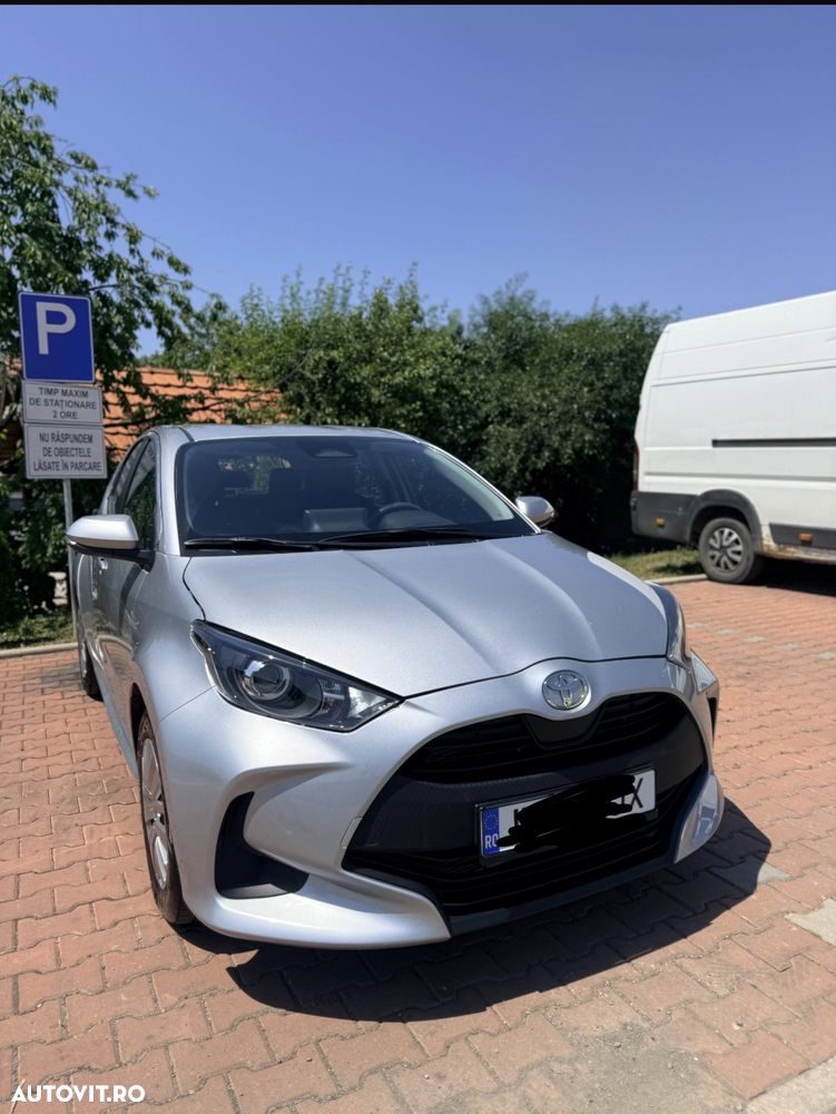 Toyota Yaris 1.5 VVT-i HSD Active - 2