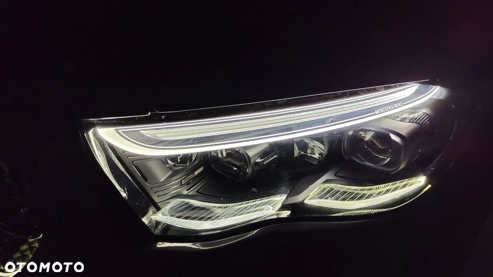 Mercedes-Benz Klasa E 220 d mHEV AMG 9G-Tronic - 24