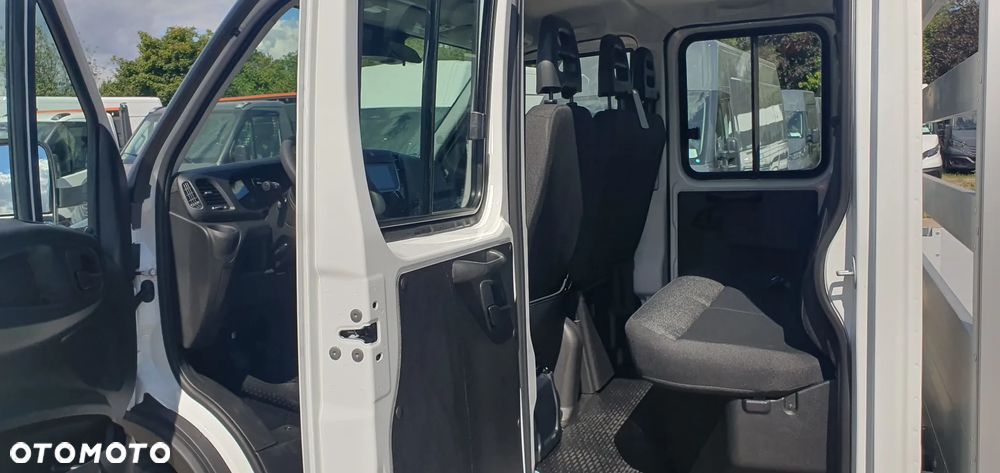 Iveco 35S18HD DOKA 7 OSÓB OKAZJA hak gratis - TANIO !! WYPRZEDAŻ - 15