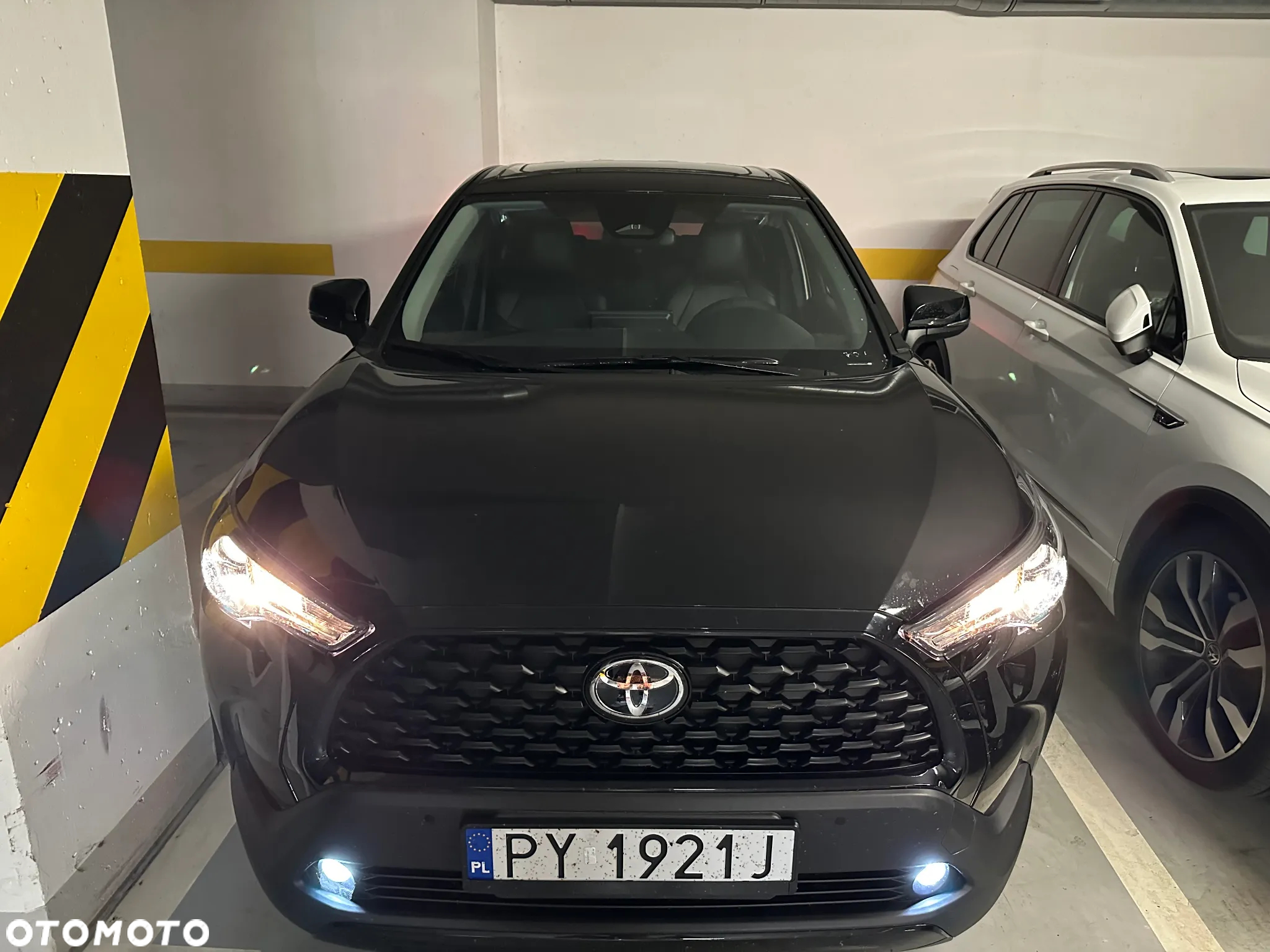 Toyota Corolla 2.0 Hybrid Lounge - 9