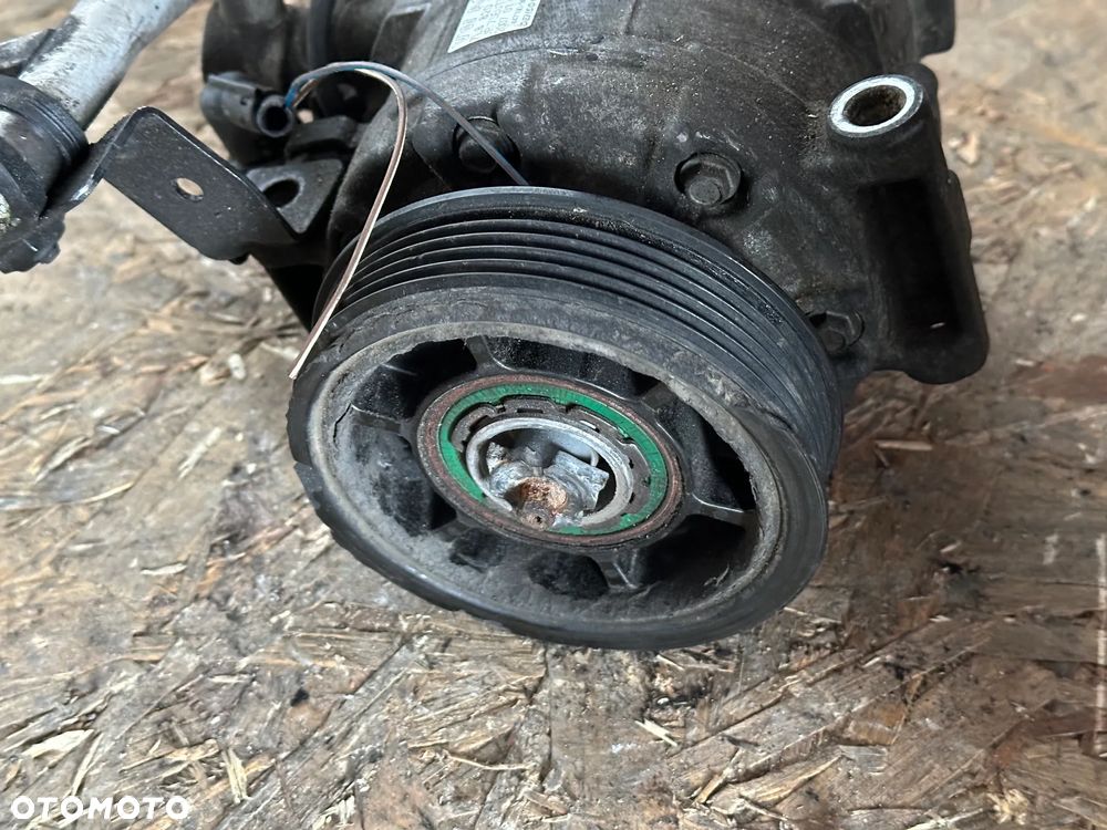 SPRĘŻARKA KLIMATYZACJI AUDI Q7 3.0 TD 7L6820803M - 3