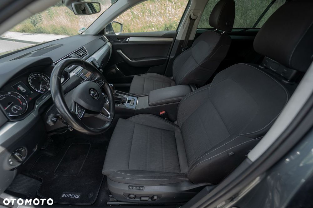 Skoda Superb 2.0 TDI DSG Ambition - 20