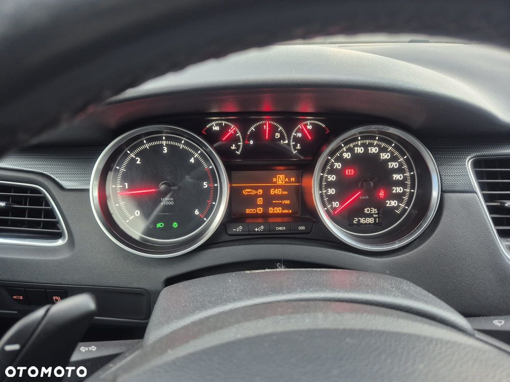 Peugeot 508 1.6 e-HDi Active S&S - 10