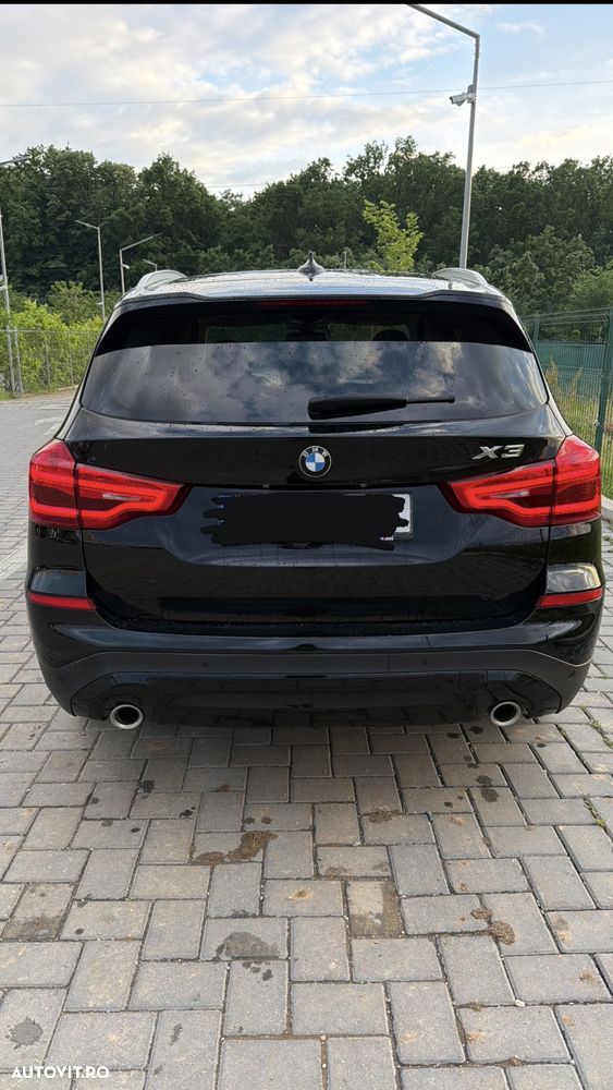 BMW X3 xDrive20d AT Advantage - 12