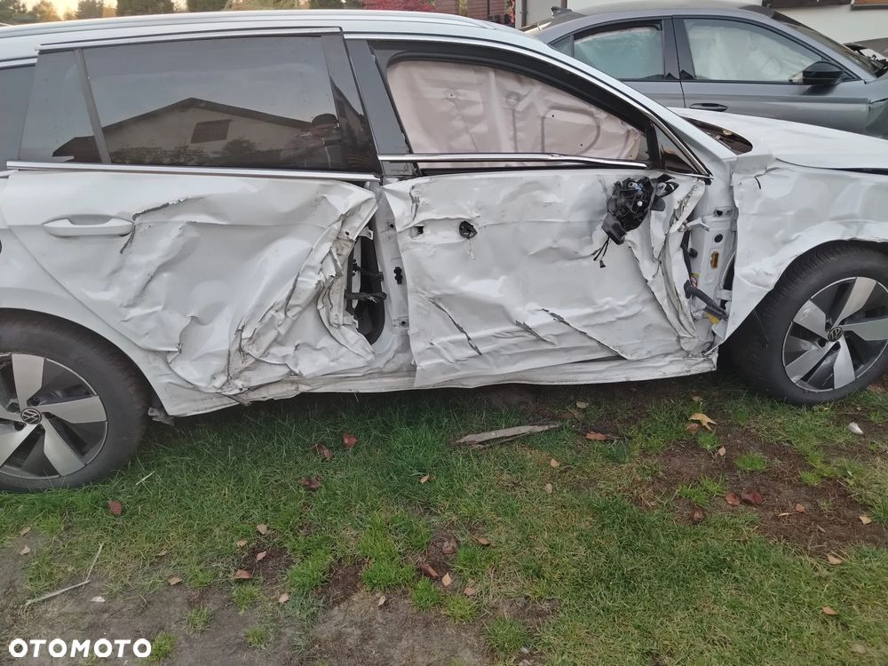 Volkswagen Passat 2.0 TDI SCR Style DSG - 8